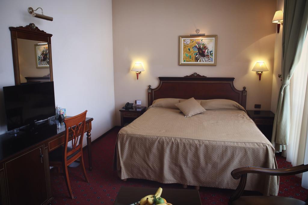 Hotel Millenium Bitola Zewnętrze zdjęcie